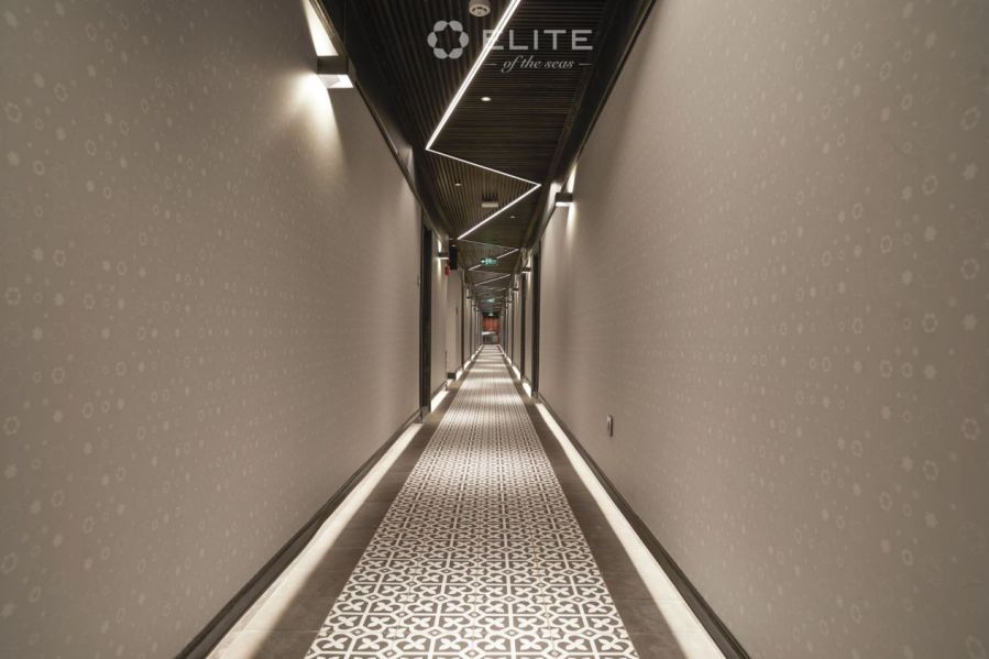Corridor_compressed_compressed_compressed