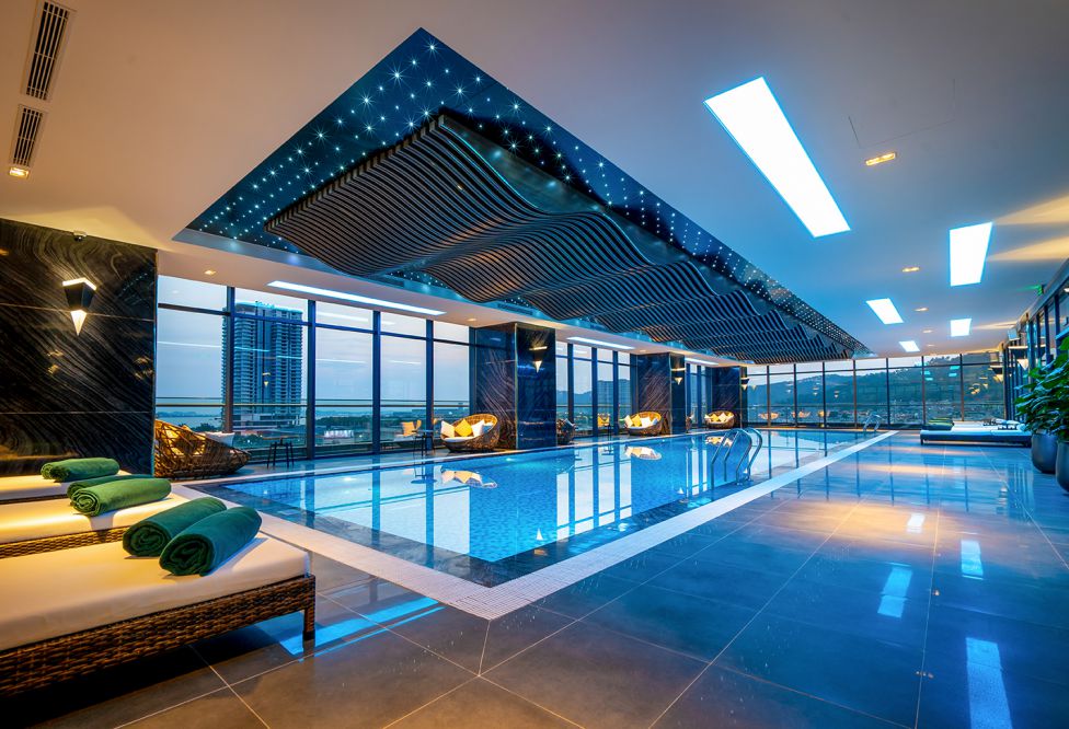 Pool 05_compressed