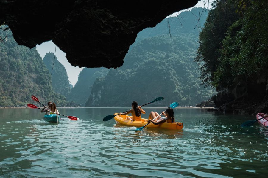 Tripist - The Halong Catamaran (17)