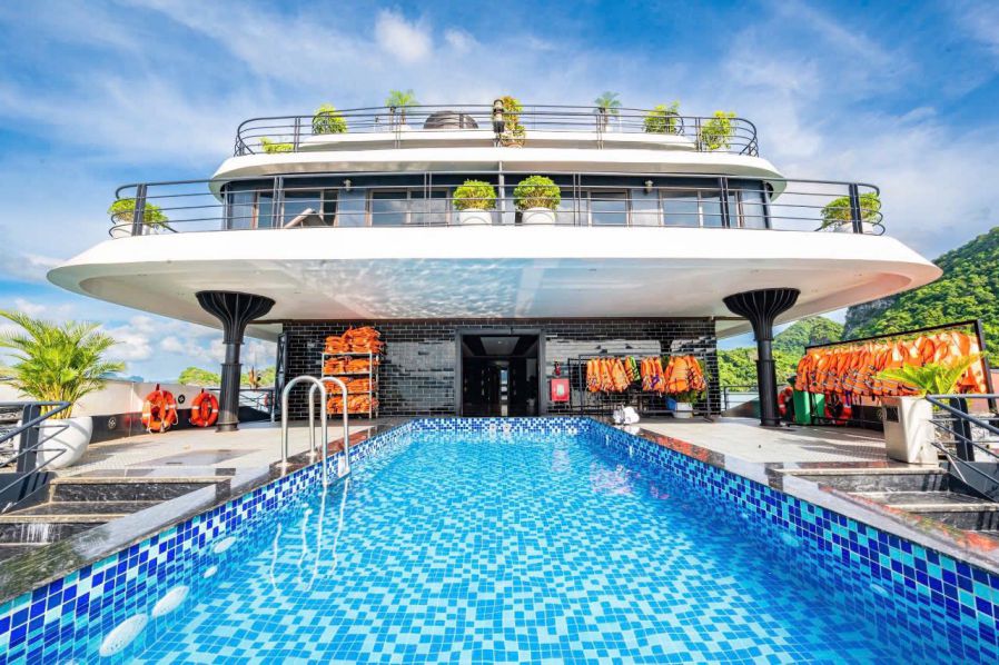 Velar-of-The-Seas-Cruise-Tripist-Du-Thuyen (19)