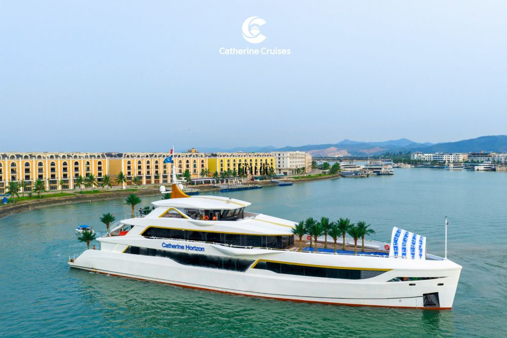 Catherine Horizon Cruise (1)_compressed